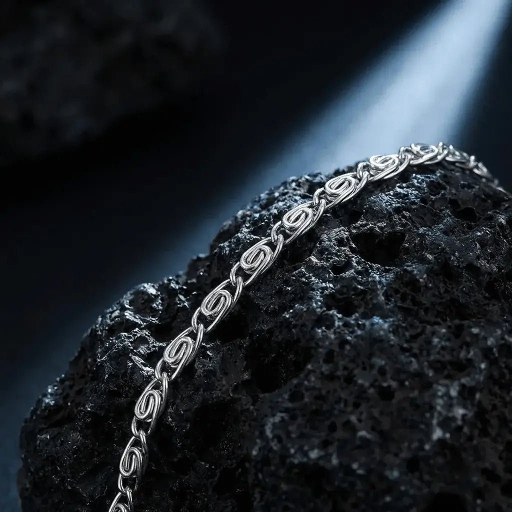 Ravix Link Silver – Waterproof Minimal Bracelet for Men