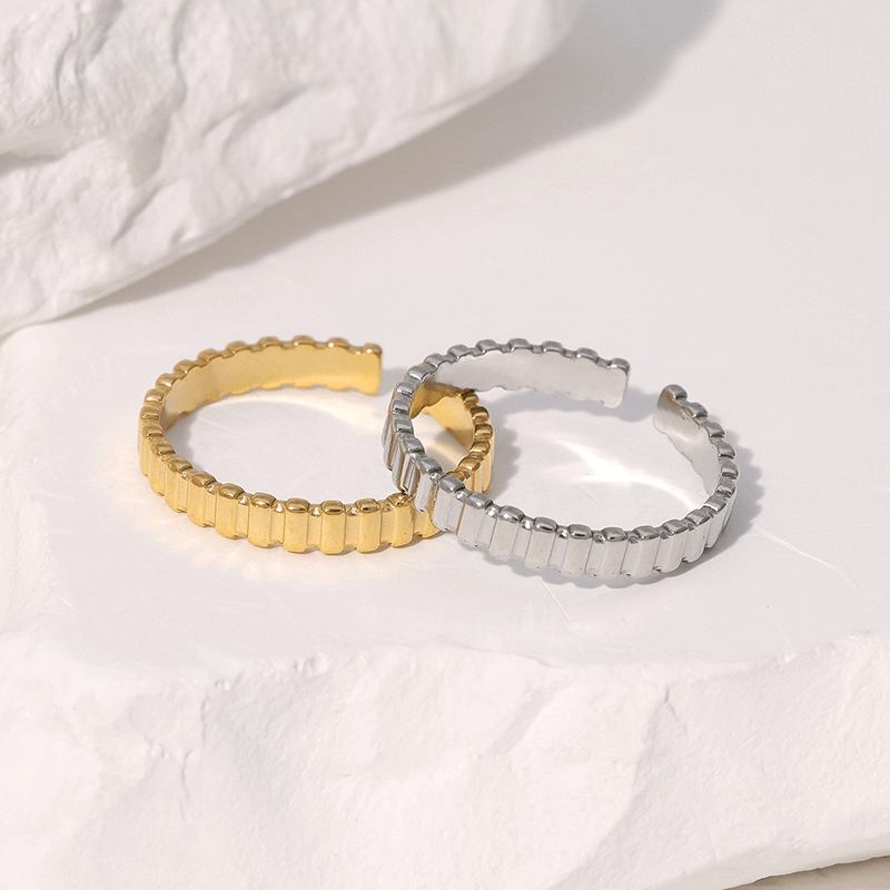 Velric Ring
