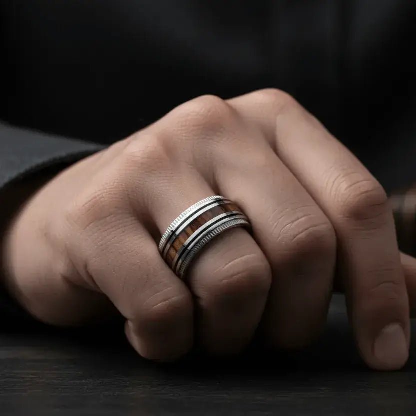 Alvora Arboris Ring | 8mm Silver Wood Grain Stainless Steel 