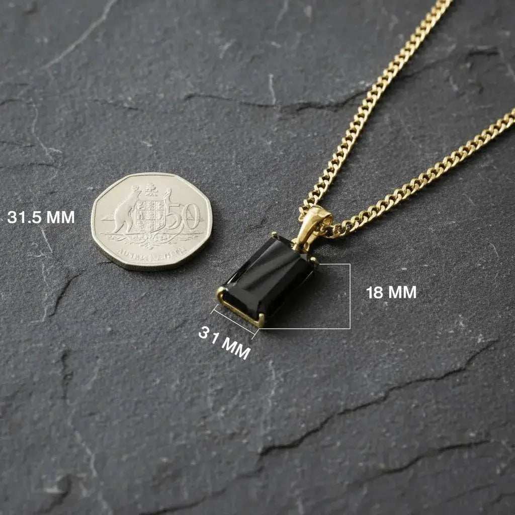 Alvora Aurelium – Onyx | Natural Onyx Pendant in Solid 18K Gold 