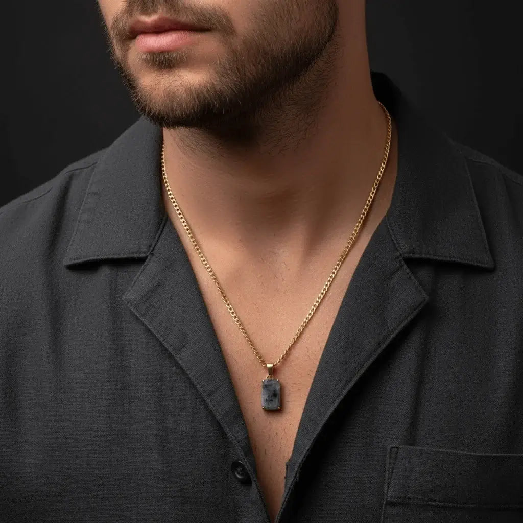 Alvora Aurelium – Black Spectrolite | 18K Gold & Silver Pendant