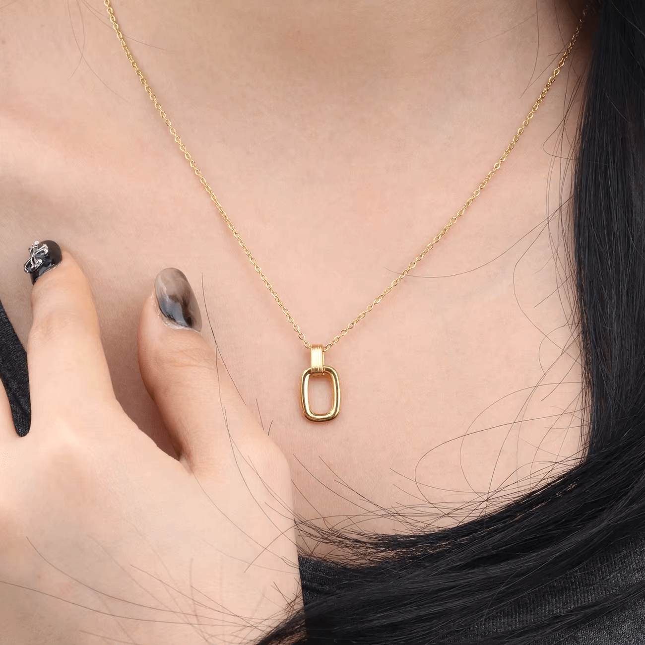 Auryn Necklace – Bold Gold Link Necklace with Modern Stacked Design