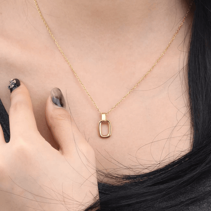 Auryn Necklace – Bold Gold Link Necklace with Modern Stacked Design