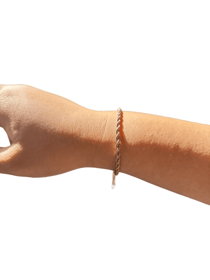 Caelora Bracelet – 18K Gold Plated Twisted Rope Waterproof Bracelet