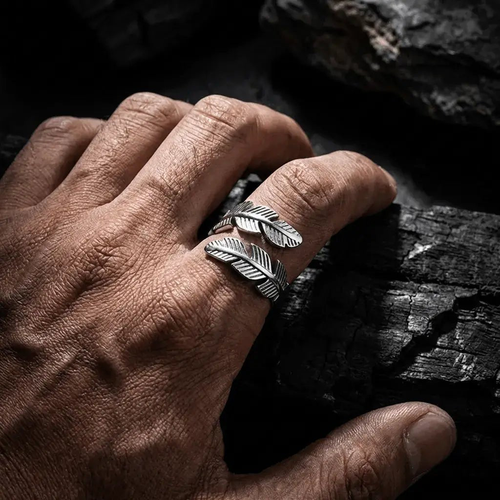 Caelora Feather Silver – Waterproof Adjustable Feather Ring