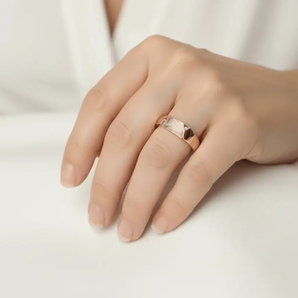 Alvora Elixson – Seraphis | Pink Natural Zircon Rose Gold Ring