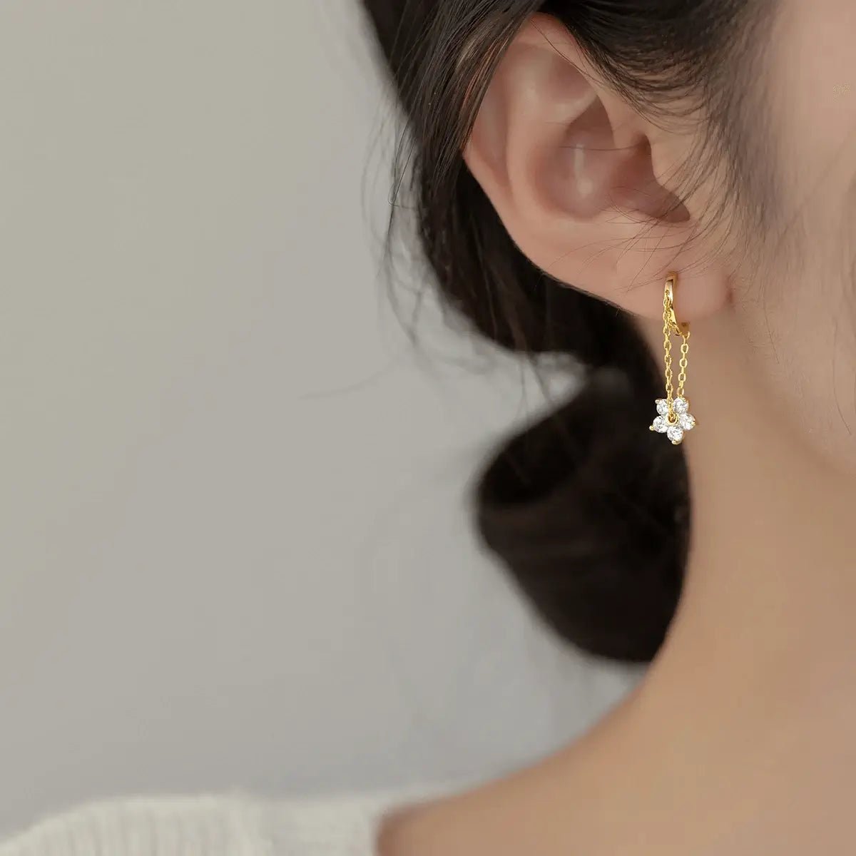 Alvora Florelle Earrings | Gold Drop Earrings with Sparkling Stones