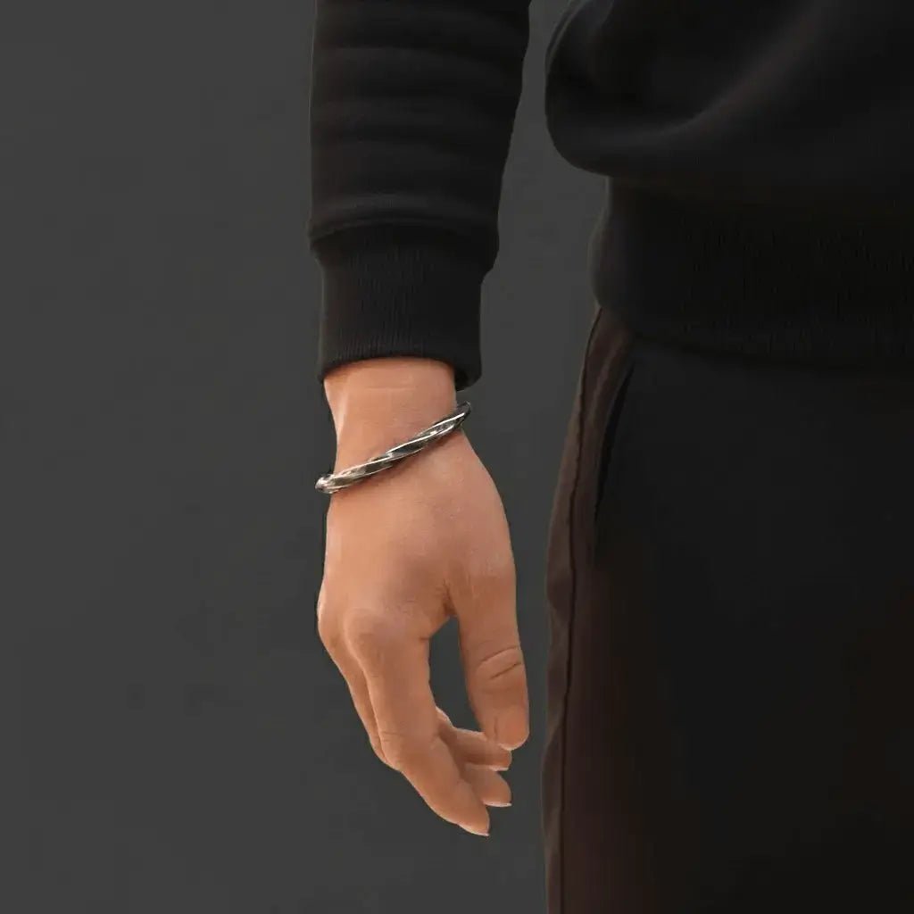 Alvora Járnhel Viking Cuff – Stainless Steel Vintage War Arm Ring