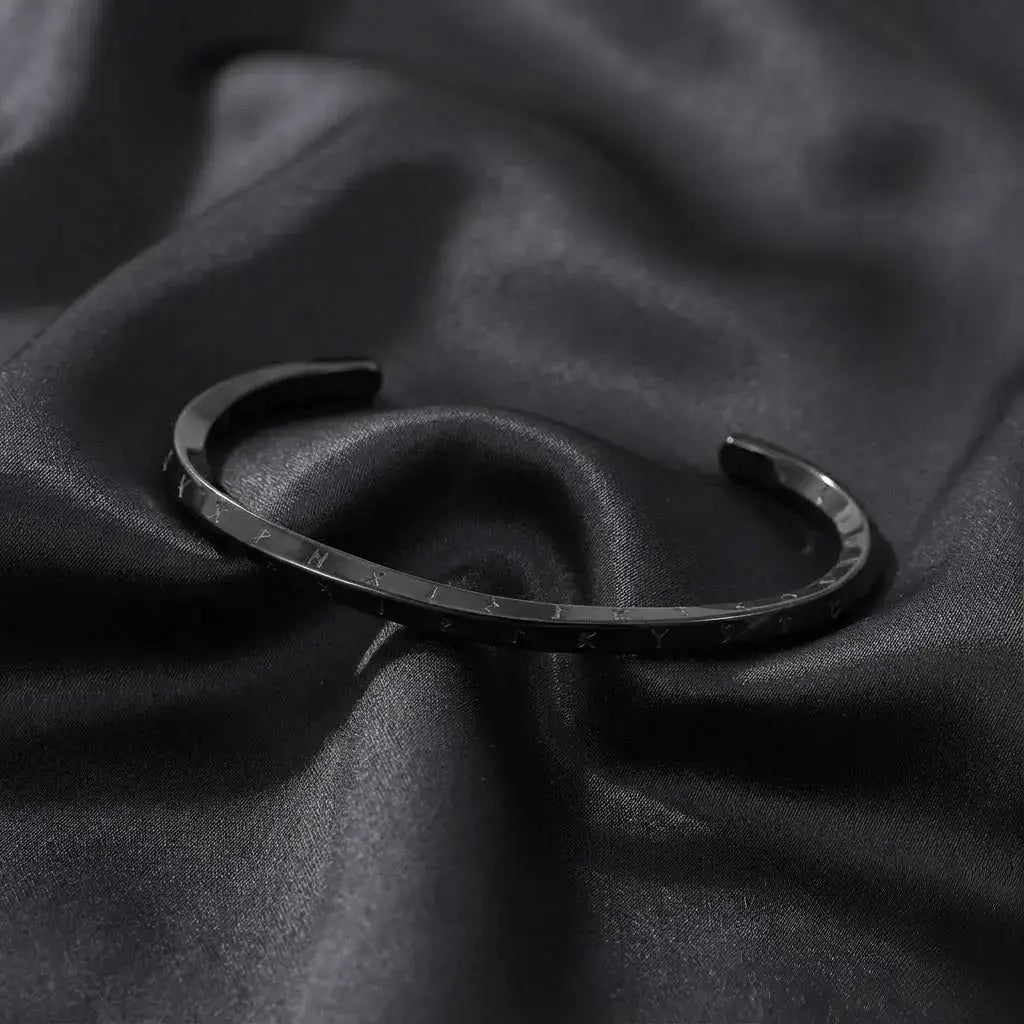 Alvora Járnveg Viking Rune Bracelet – Stainless Steel Nordic Mobius Cuff