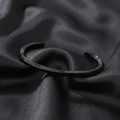 Alvora Járnveg Viking Rune Bracelet – Stainless Steel Nordic Mobius Cuff