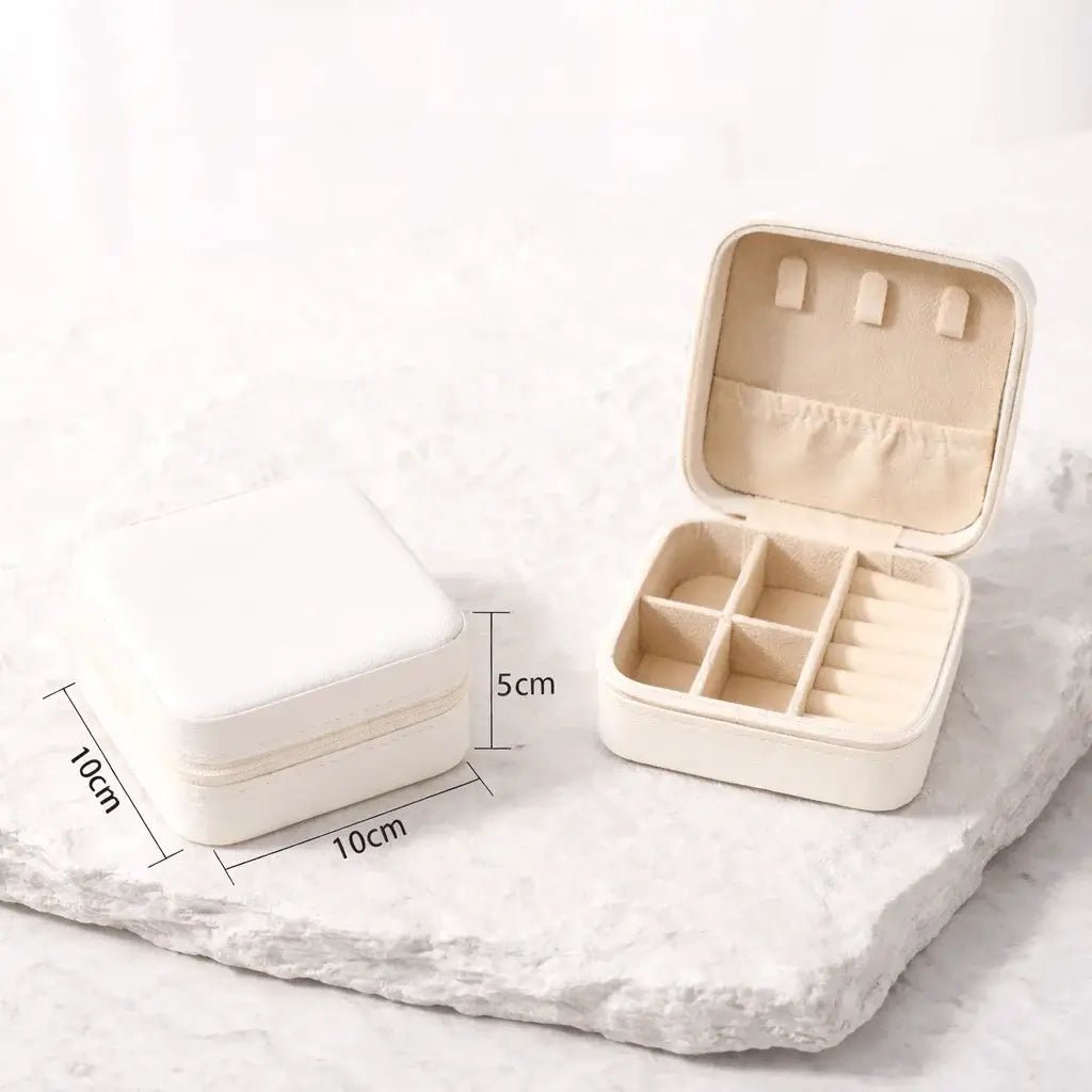 Alvora Compact Travel Jewelry Case – Portable Jewelry Storage Box