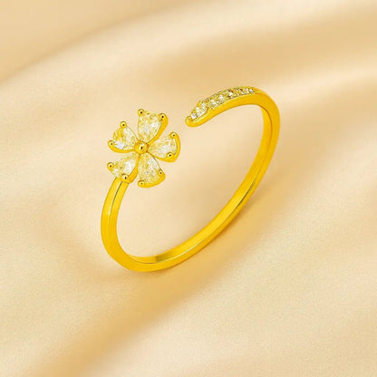 Alvora Marisel Floral Gold Ring – Minimal, Modern Jewelry