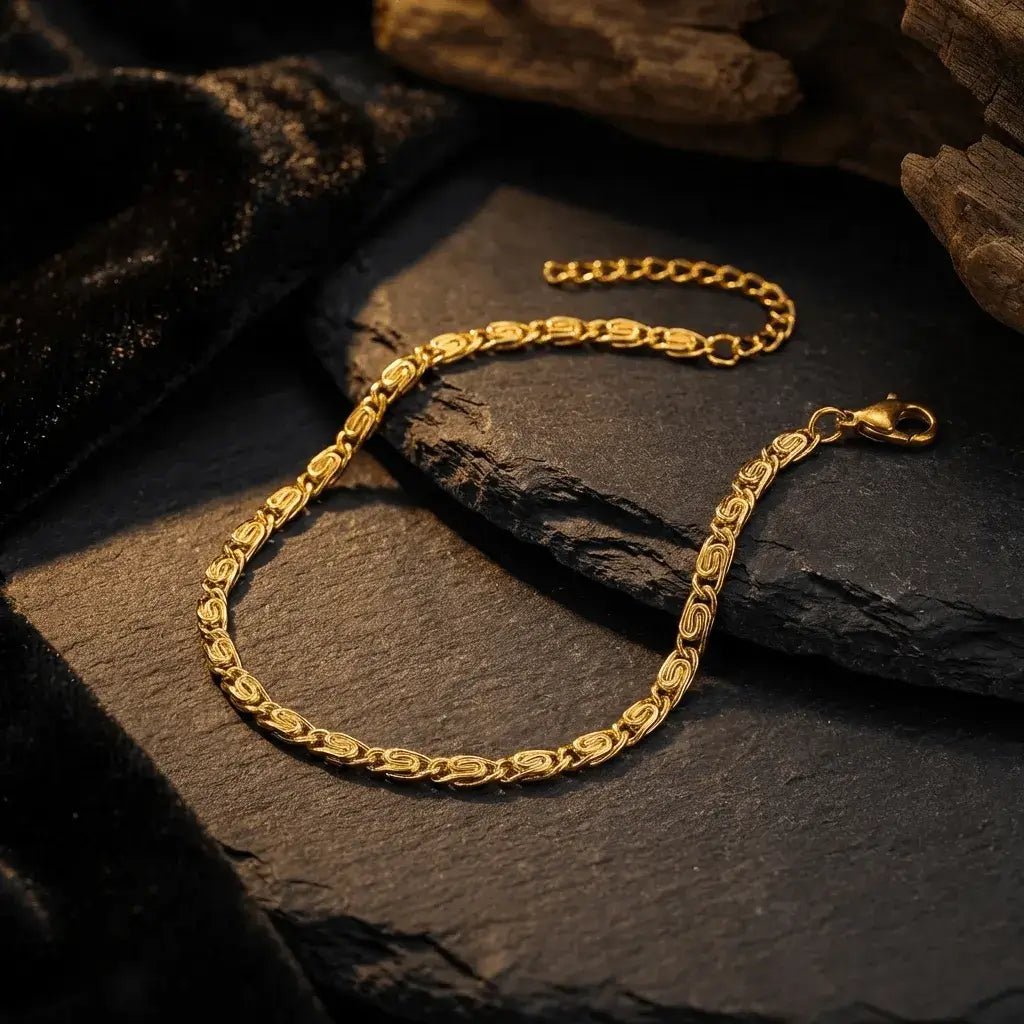 Ravix Link Gold – Waterproof Stainless Steel Minimal Bracelet for Men