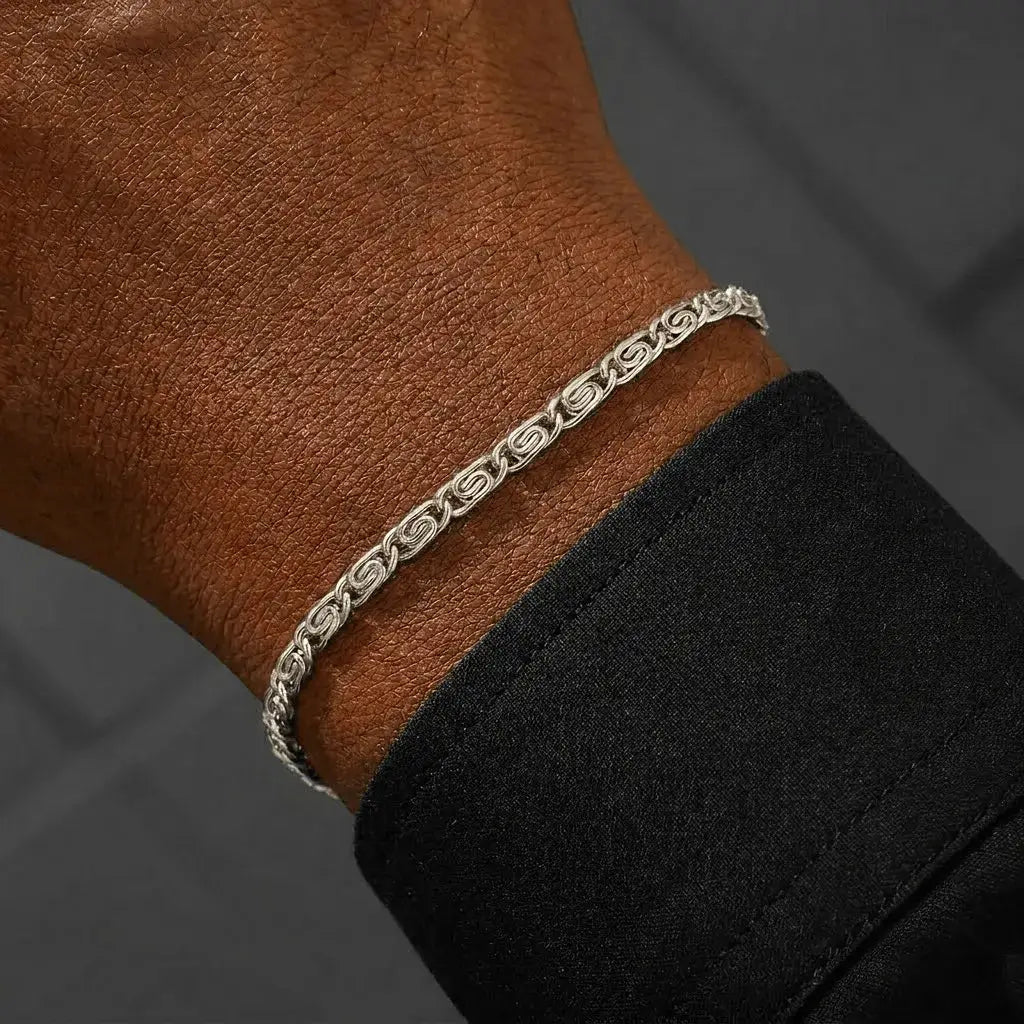 Ravix Link Silver – Waterproof Minimal Bracelet for Men