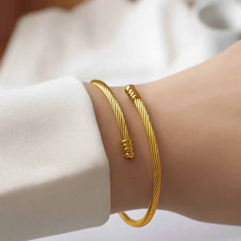 Solira Bangle