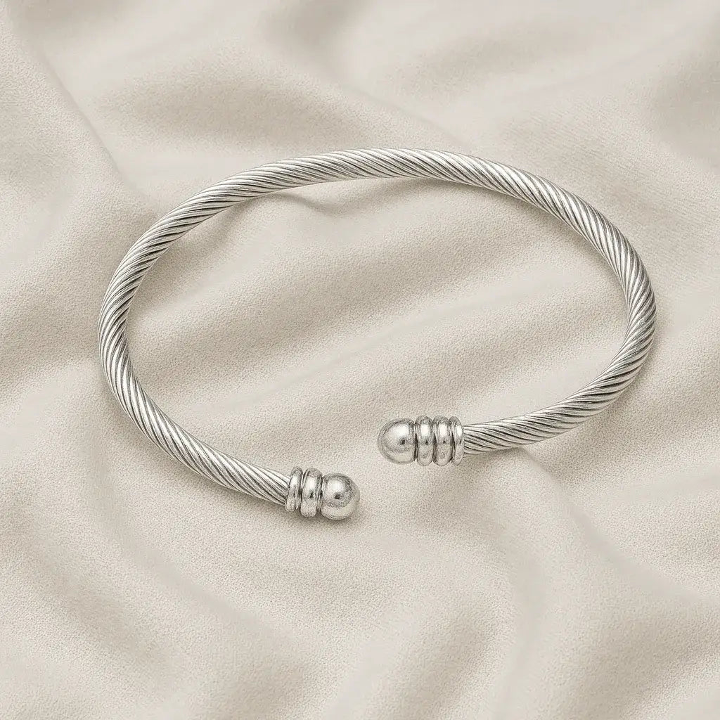 Solira Bangle