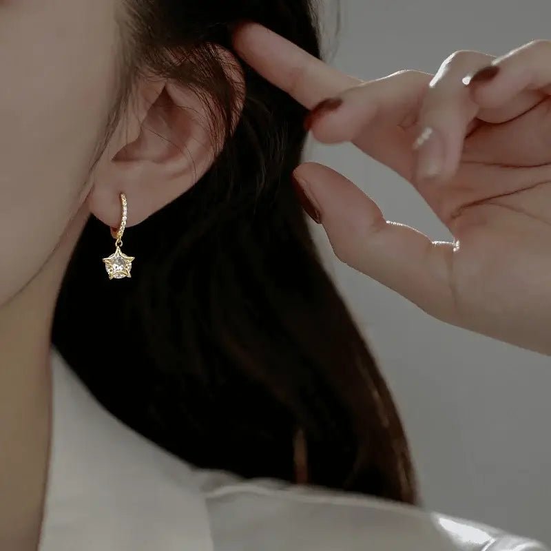 Alvora Starlette Earrings – Gold Star Crystal Hoop | Elegant Sparkle