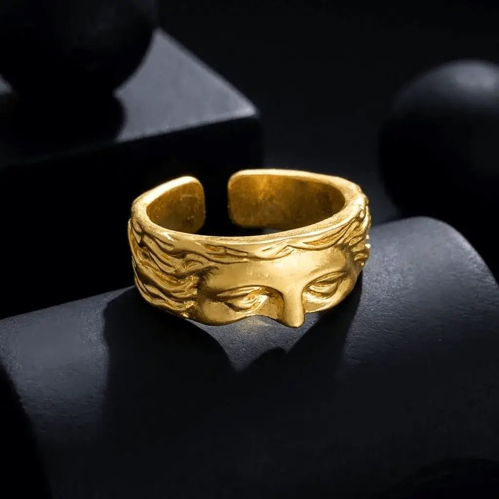 Alvora Venera Obscura Gold–Vintage Venus Face Greek Mythology Ring