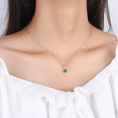 Alvora Verdessa Necklace | Emerald Pavé Vintage Gold Jewelry