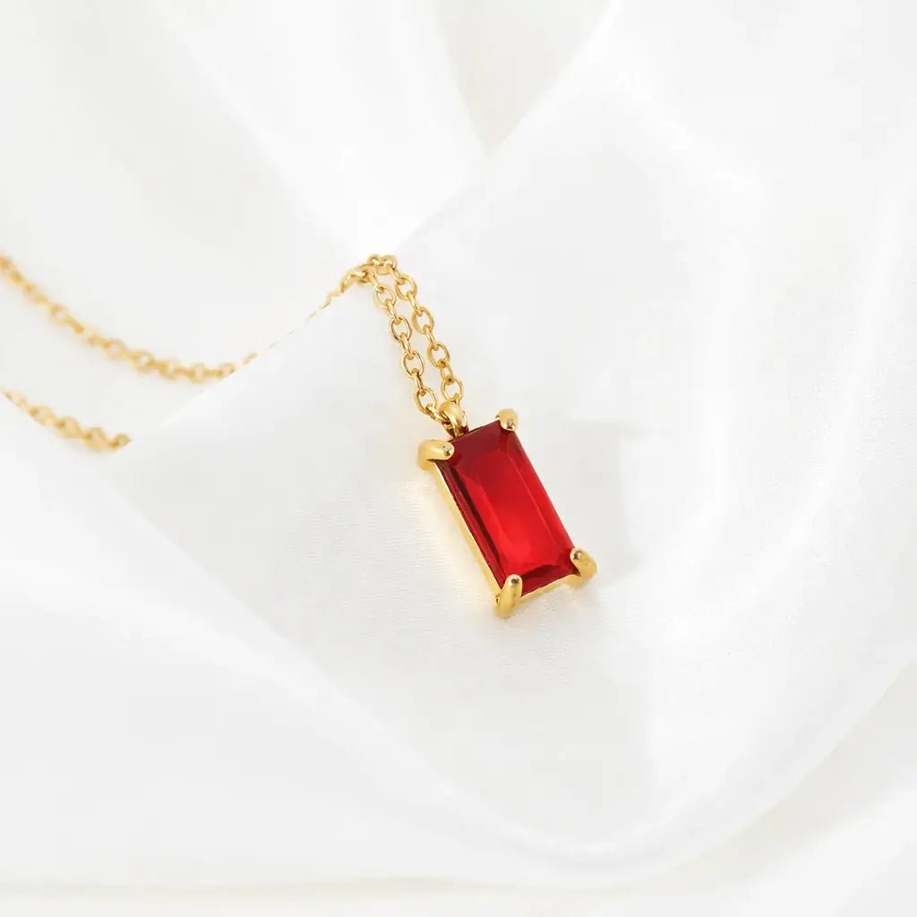 Alvora Vita – Ruby Necklace | 18K Gold Rectangle Minimal Pendant 