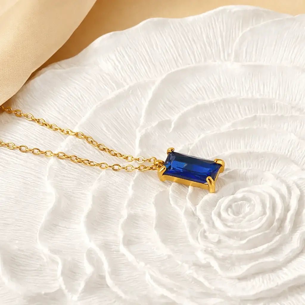 Alvora Vita – Sapphire Necklace 18K Gold Rectangle Minimal Pendant