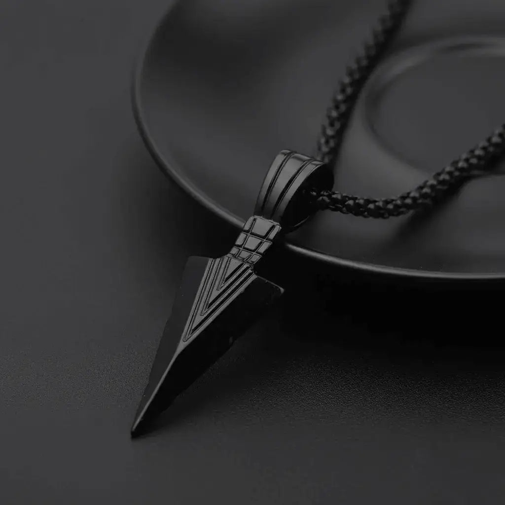 Alvora Vorak Nordic Arrowhead Necklace – High-Quality Metal Men’s Pendant