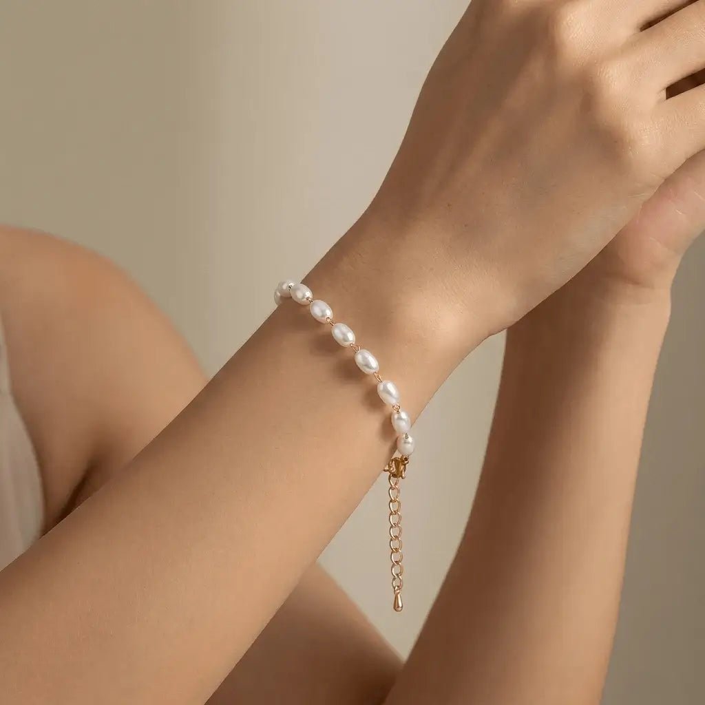 Zaria Pearl Bracelet – Gold Oval Pearl Bracelet 