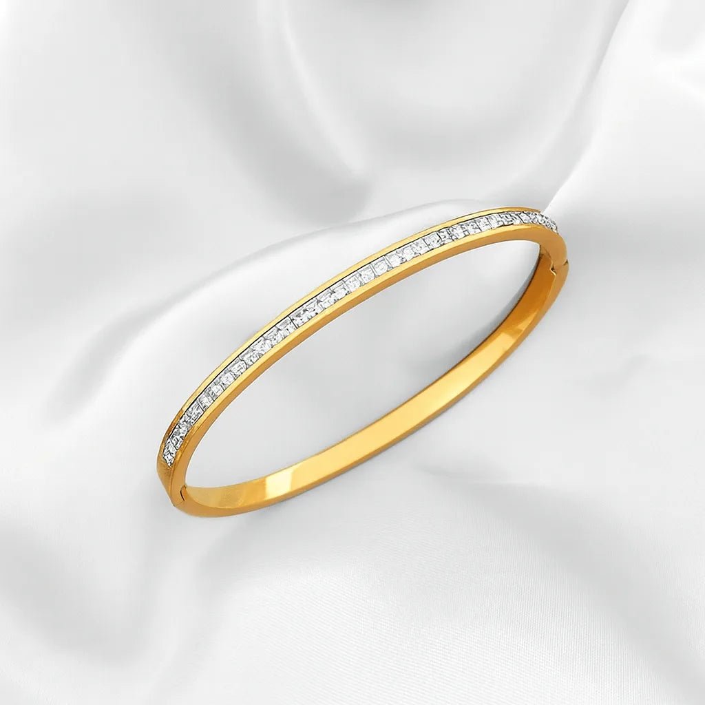 Alvora Zynera Bracelet – Path of Light Inspired Bracelet with Zircon